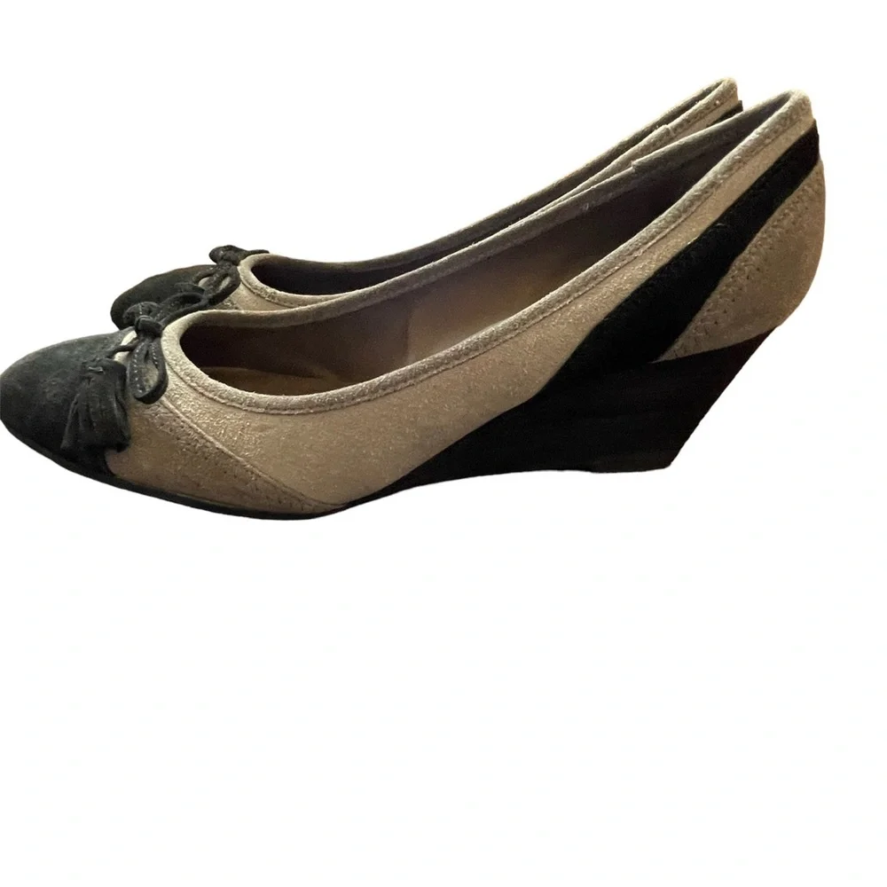 Audrey Brooke Suede Wedge Shoes - 8 - NWOT